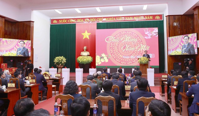 Chủ tịch Quốc hội thăm, chúc Tết Đảng bộ, chính quyền và nhân dân tỉnh Quảng Bình - Ảnh 1.
