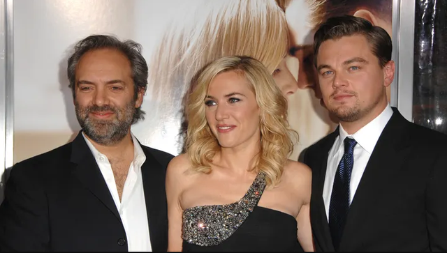 Kate Winslet thừa nhận khó xử khi đóng cảnh nóng với Leonardo DiCaprio trước mặt chồng - Ảnh 1.