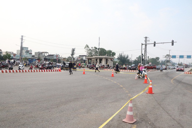 Hiện trường vụ tai nạn kinh hoàng làm 8 người chết ở Quảng Nam - Ảnh 11.