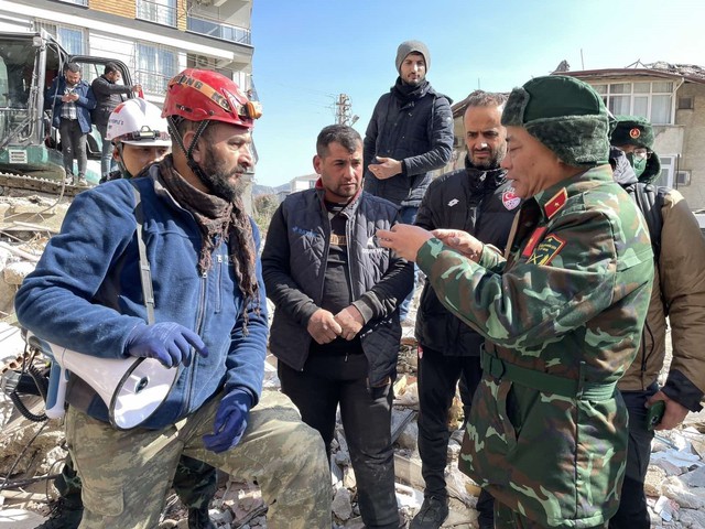 Động đất tại Thổ Nhĩ Kỳ và Syria: Lực lượng cứu hộ QĐND Việt Nam tìm thấy 3 vị trí nạn nhân - Ảnh 1.