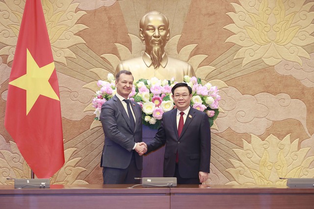 Chủ tịch Quốc hội đề nghị đẩy mạnh hợp tác Việt Nam - Nga về dầu khí, năng lượng - Ảnh 2.