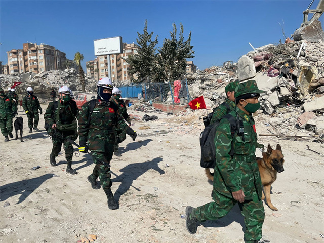 Động đất tại Thổ Nhĩ Kỳ: Đoàn cứu hộ Bộ Quốc phòng Việt Nam xác định 12 vị trí có nạn nhân - Ảnh 1.