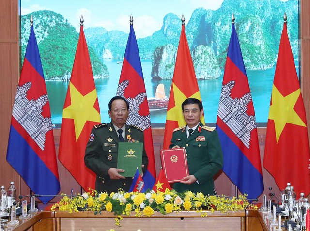 Phó Thủ tướng, Bộ trưởng Bộ Quốc phòng Campuchia thăm chính thức Việt Nam - Ảnh 4.