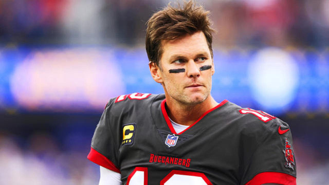 Siêu sao bóng bầu dục Tom Brady lần thứ 2 giải nghệ - Ảnh 1.