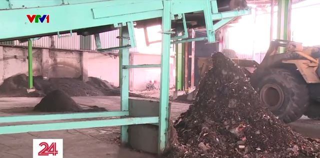 Thiếu nhà máy đốt rác phát điện, TP Hồ Chí Minh vẫn phải chôn lấp hàng nghìn tấn rác - Ảnh 1.