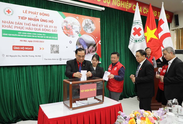 Hội Chữ thập đỏ Việt Nam tiếp nhận gần 10 tỷ đồng ủng hộ nhân dân Thổ Nhĩ Kỳ và Syria - Ảnh 1.