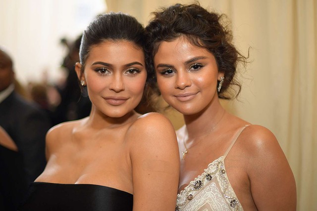 Hậu drama với Kylie Jenner và Hailey Bieber, Selena Gomez tuyên bố tạm nghỉ mạng xã hội - Ảnh 2.
