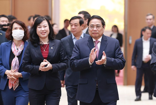 Thủ tướng Phạm Minh Chính: Tiếp tục đồng hành, quan tâm, tạo điều kiện, chia sẻ, ủng hộ ngành Y tế - Ảnh 1.