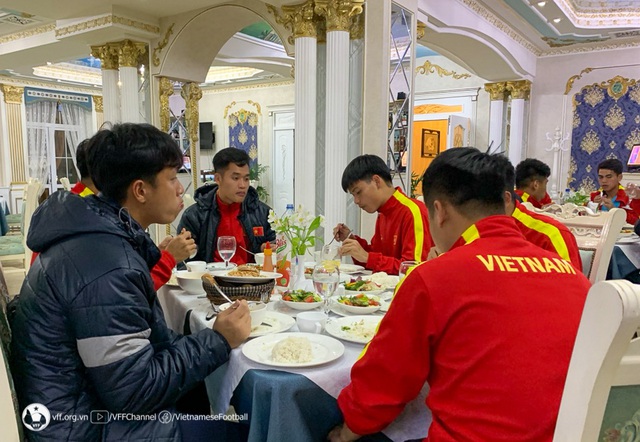 ĐT U20 Việt Nam đã đến Uzbekistan, sẵn sàng bước vào đấu trường châu lục  - Ảnh 4.