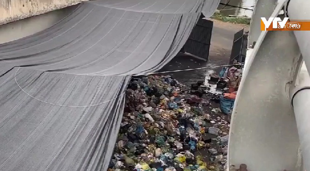 Hàng trăm hộ dân bị tra tấn bởi bãi tập kết rác - Ảnh 2.