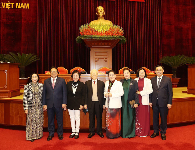Tổng Bí thư Nguyễn Phú Trọng chủ trì Hội nghị gặp mặt các đồng chí nguyên lãnh đạo Đảng, Nhà nước - Ảnh 4.