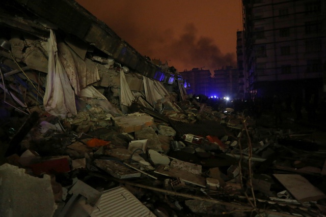 Thảm họa động đất tại Thổ Nhĩ Kỳ, nhiều gia đình không còn ai sống sót - Ảnh 3.