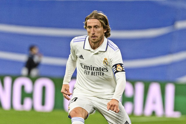 Real Madrid ra điều kiện đặc biệt để gia hạn hợp đồng với Luka Modric   - Ảnh 1.