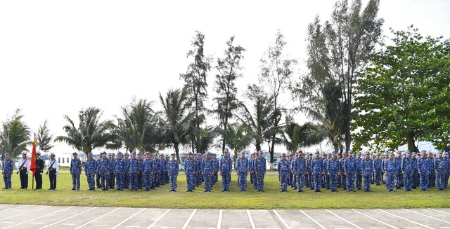 Lữ đoàn 127 Vùng 5 Hải quân tổ chức Lễ ra quân huấn luyện năm 2023 - Ảnh 3.