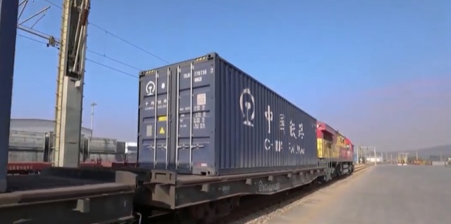 Đường sắt Lào - Trung thúc đẩy thương mại xuyên biên giới - Ảnh 1.
