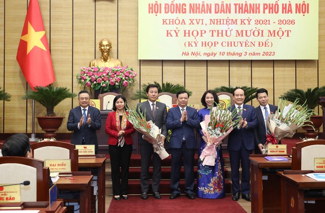 Bà Vũ Thu Hà được bầu làm Phó Chủ tịch UBND TP Hà Nội - Ảnh 1.