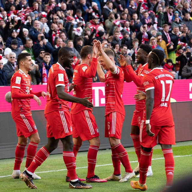 Bayern Munich giành chiến thắng trước Augsburg | Vòng 24 Bundesliga   - Ảnh 1.