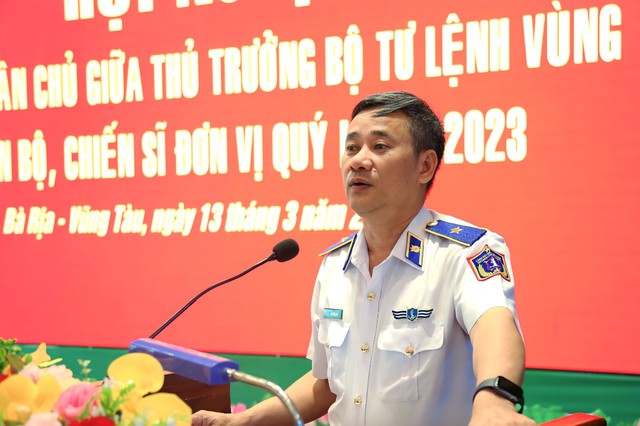 Đối thoại dân chủ giữa Thủ trưởng Bộ Tư lệnh Vùng Cảnh sát biển 3 với cán bộ, chiến sĩ - Ảnh 1.