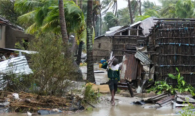 Hơn 100 người thiệt mạng khi bão Freddy tấn công Malawi và Mozambique - Ảnh 1.