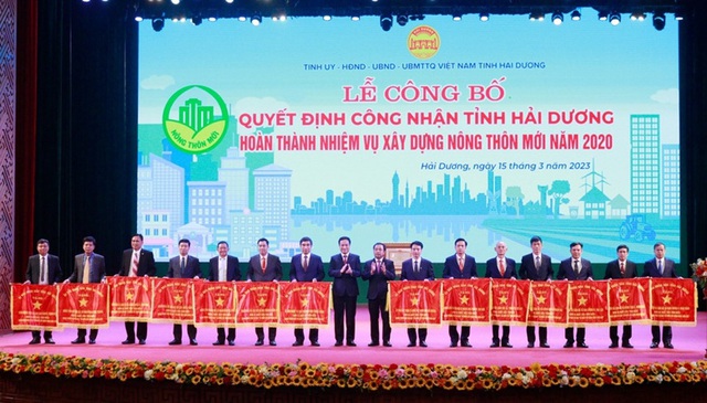 Thủ tướng trao quyết định công nhận tỉnh Hải Dương hoàn thành nhiệm vụ xây dựng nông thôn mới - Ảnh 2.