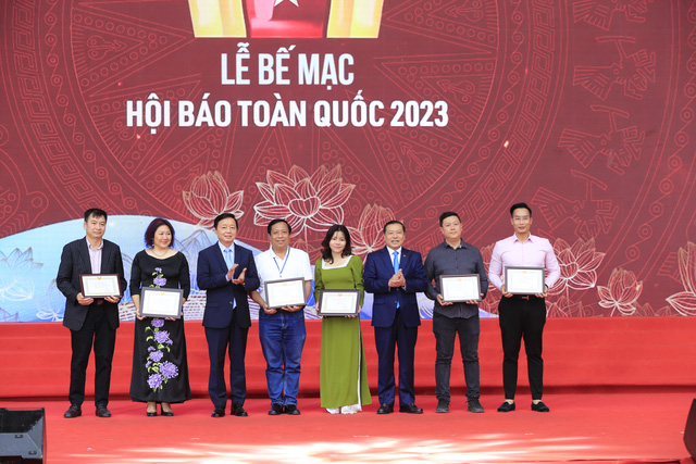 Đài Truyền hình Việt Nam nhận 2 giải tại Hội báo toàn quốc 2023 - Ảnh 1.