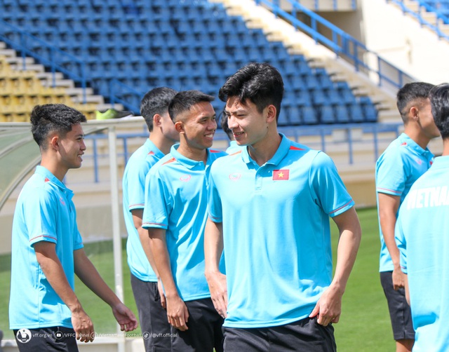 ĐT U23 Việt Nam thăm quan SVĐ Al-Gharafa trước trận ra quân tại giải quốc tế U23 Cup  - Ảnh 8.