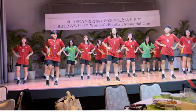 Chung kết Jenesys 2022, U17 nữ Việt Nam – U17 nữ Nhật Bản: 0-12; trận thua nhiều bài học quý - Ảnh 7.