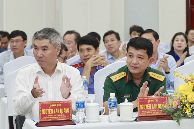 Chủ tịch Quốc hội làm việc với cán bộ chủ chốt Bình Thuận - Ảnh 4.