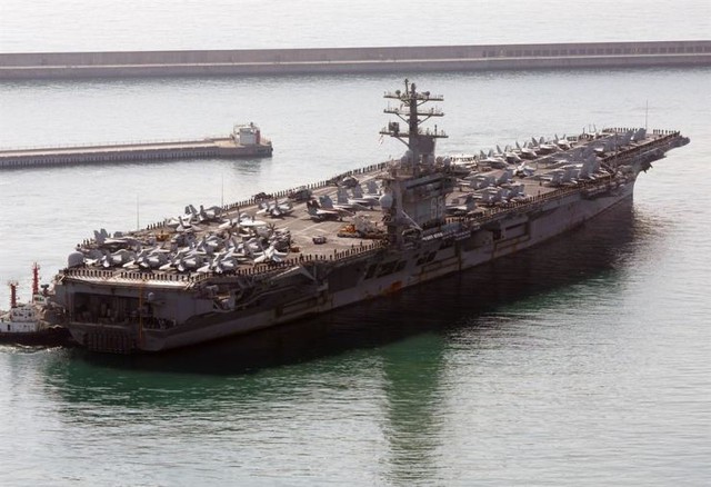 Tàu sân bay hạt nhân của Mỹ USS Nimitz cập cảng Hàn Quốc - Ảnh 1.