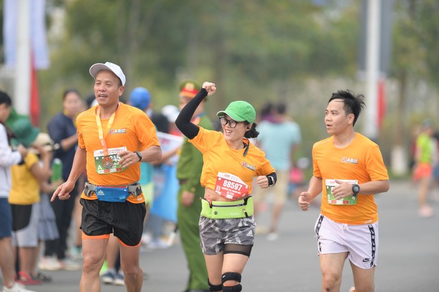 Giải marathon Quốc gia 2023 xác lập kỷ lục Việt Nam - Ảnh 11.