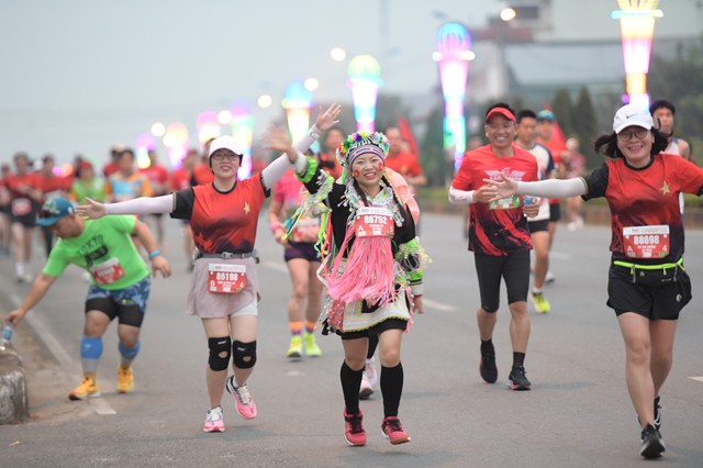 Giải marathon Quốc gia 2023 xác lập kỷ lục Việt Nam - Ảnh 9.