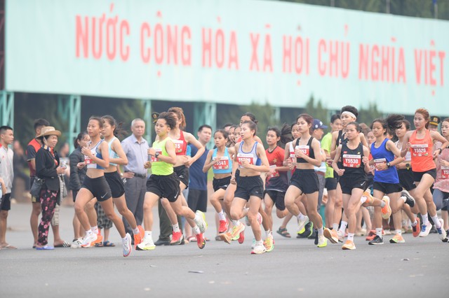Giải marathon Quốc gia 2023 xác lập kỷ lục Việt Nam - Ảnh 12.