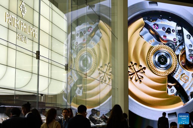 Triển lãm Watches and Wonders 2023 đánh dấu sự phục hồi mạnh mẽ của ngành sản xuất đồng hồ - Ảnh 1.