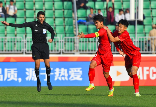 HLV Hoàng Anh Tuấn: “Các cầu thủ U20 Việt Nam rất có tiềm năng” - Ảnh 2.