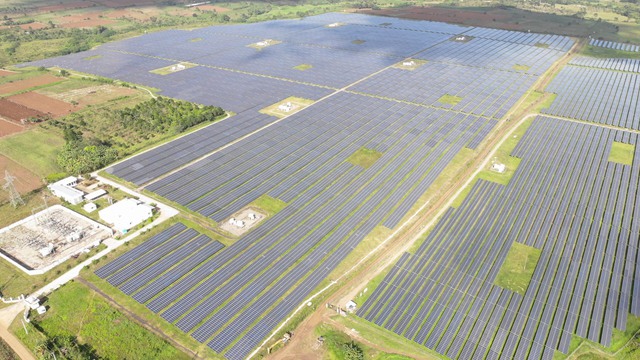 Tập đoàn Năng lượng Singapore mua 2 nhà máy điện mặt trời ở Việt Nam - Ảnh 1.