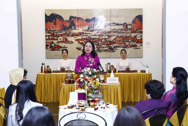 Phó Chủ tịch nước gặp mặt các nữ Đại sứ, Trưởng đại diện các tổ chức quốc tế tại Việt Nam - Ảnh 1.
