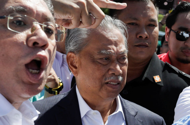 Cựu Thủ tướng Malaysia Muhyiddin bị buộc tội tham nhũng - Ảnh 1.