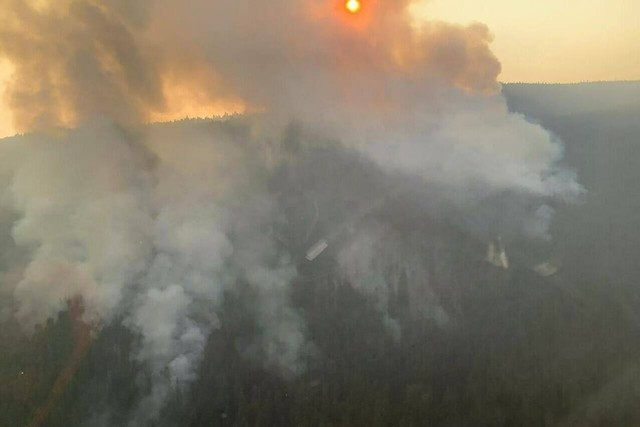 Australia ghi nhận hàng chục vụ cháy rừng trong ngày 1/10 - Ảnh 1.