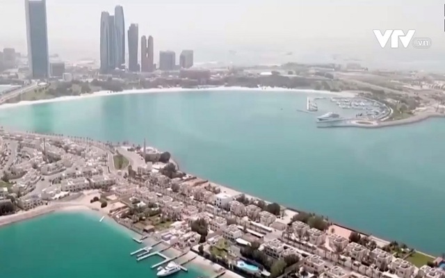 UAE nỗ lực chuyển đổi năng lượng sạch - Ảnh 1.