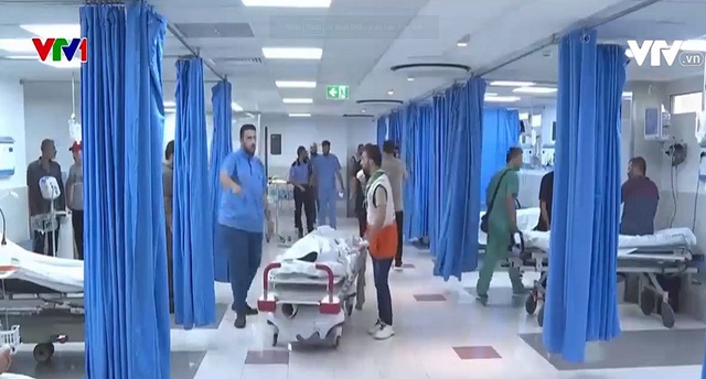 Bệnh viện ở Dải Gaza sắp cạn kiệt nguồn thuốc cấp cứu bệnh nhân - Ảnh 2.