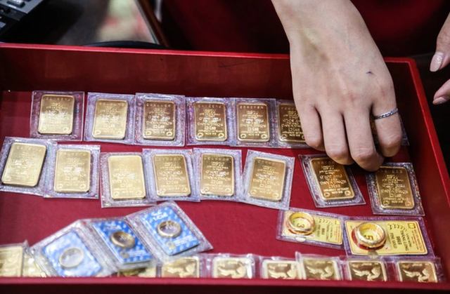 Sẽ tiếp tục đấu thầu 16.800 lượng vàng với giá đặt cọc 80,7 triệu đồng/lượng - Ảnh 1.