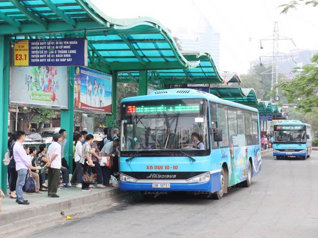 Hà Nội đề xuất tăng giá vé xe bus từ năm 2024 - Ảnh 1.
