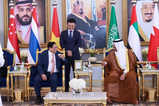 Thủ tướng Phạm Minh Chính tới Thủ đô Riyadh, bắt đầu chuyến công tác tại Saudi Arabia - Ảnh 3.