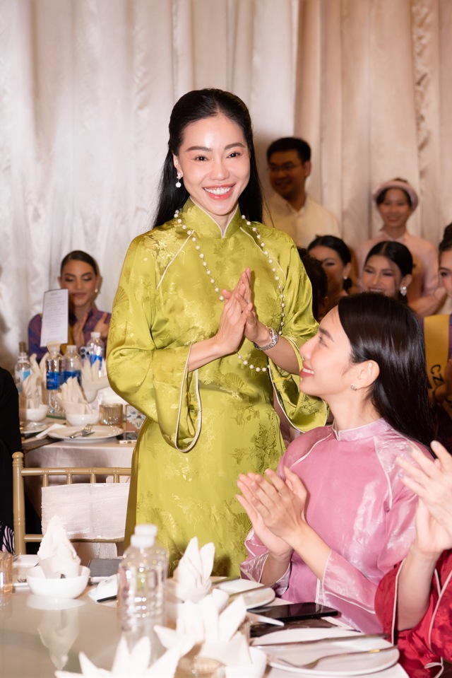Nửa tháng đến Việt Nam, thí sinh Hoa hậu Hòa bình quốc tế 2023: Tôi dùng đũa trong mỗi bữa ăn - Ảnh 8.