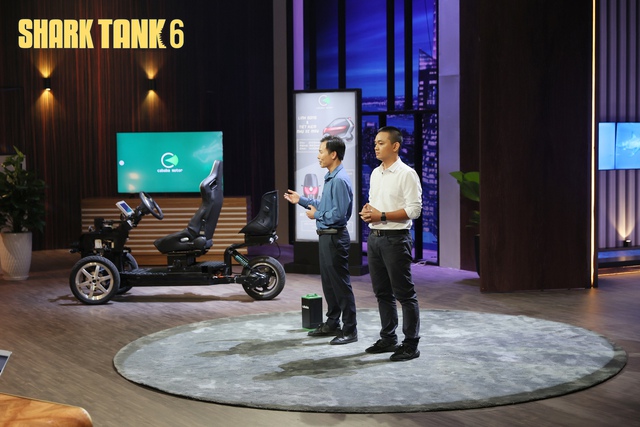 Shark Tank - Tập 3: Startup “đốt” 2 tỷ vì ước mơ làm xe điện 3 bánh, Shark Hưng xuống tiền đầu tư - Ảnh 1.