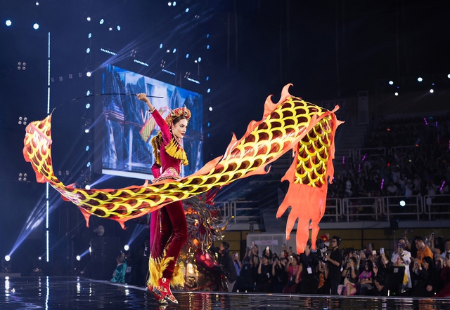 Vũ khúc Thiên Long cùng Lê Hoàng Phương toả sáng tại Hoa hậu Hoà bình quốc tế 2023 - Ảnh 5.