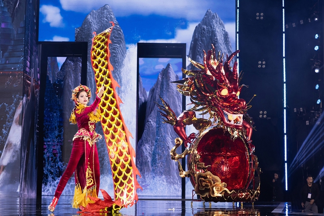 Vũ khúc Thiên Long cùng Lê Hoàng Phương toả sáng tại Hoa hậu Hoà bình quốc tế 2023 - Ảnh 10.