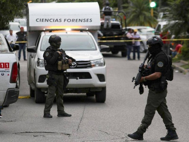 Phục kích khiến ít nhất 13 cảnh sát thiệt mạng ở Mexico - Ảnh 1.