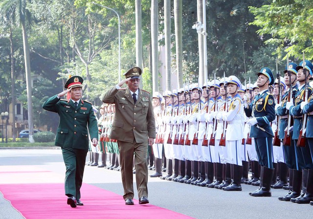 Tổng Tham mưu trưởng Bộ các Lực lượng vũ trang cách mạng Cuba thăm chính thức Việt Nam - Ảnh 1.