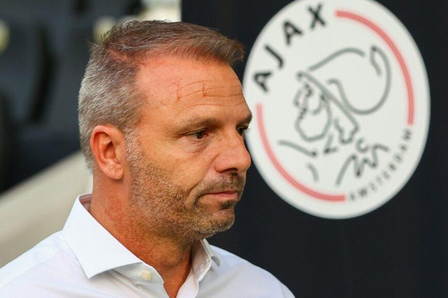 Ajax Amsterdam chia tay HLV trưởng Maurice Steijn   - Ảnh 1.